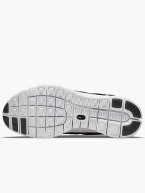 Nike Free Run 2 Men’s Black and White Athletic Sneakers